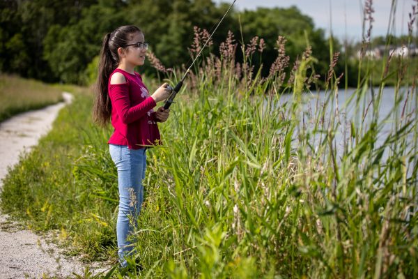 Gone Fishin’: Studebaker 5th Graders Get a Nature Lesson